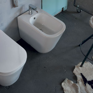 ceramic bidet