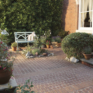 concrete paver / engineered stone / anti-slip / aged