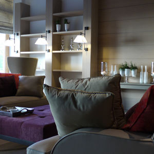 contemporary wall light / painted metal / brass / steel
