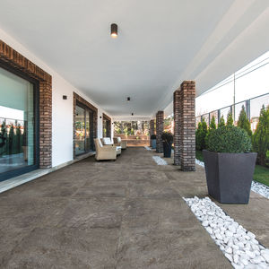 outdoor tile / floor / porcelain stoneware / plain