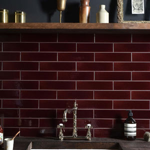 indoor tile / wall / ceramic / plain