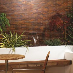 indoor tile / wall / metal / patterned
