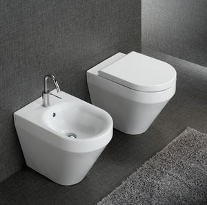 free-standing toilet / ceramic
