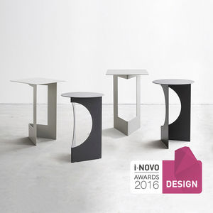 contemporary side table / painted metal / round / square