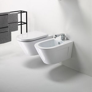 wall-hung toilet / ceramic