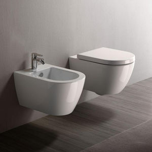 wall-hung bidet / ceramic