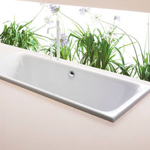 acrylic bathtub