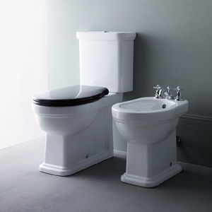 free-standing WC / monobloc / ceramic