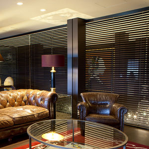 Venetian blinds / wooden / commercial