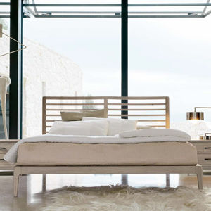 double bed / contemporary / wooden