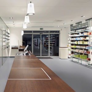 vinyl flooring / for healthcare facilities / roll / smooth
