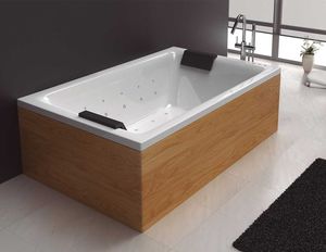 free-standing bathtub / acrylic