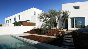 individual house / contemporary / concrete / two-story