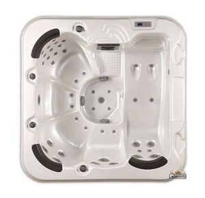 built-in hot tub / rectangular / 5-seater / outdoor
