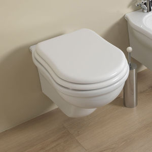 wall-hung toilet / ceramic