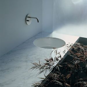 undercounter washbasin / round / ceramic / contemporary