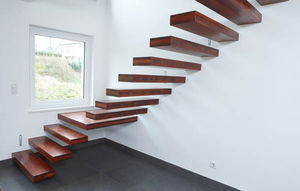 quarter-turn staircase / wooden steps / without risers / contemporary