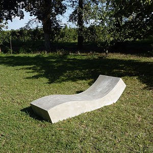 contemporary sun lounger / cement / garden / patio