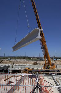 prefab beam / prestressed concrete / T / for bridge construction