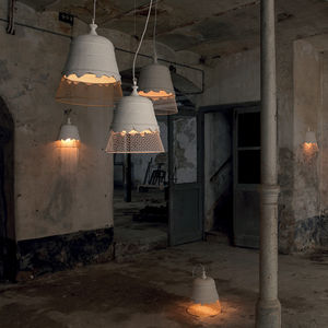 contemporary wall light / plaster