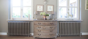hot water radiator / cast iron / contemporary / horizontal