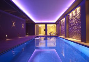 in-ground swimming pool / concrete / for hotels / indoor
