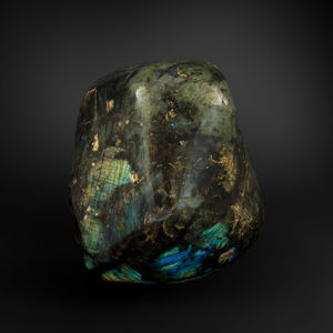 natural stone sculpture