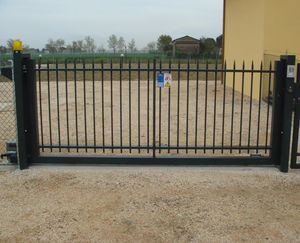 sliding gates / steel / with bars / commercial