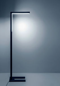 floor-standing lamp / contemporary / steel / extruded aluminum