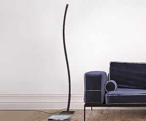 contemporary light column / extruded aluminum / PMMA / LED