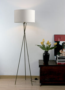 floor-standing lamp / contemporary / cotton / tripod