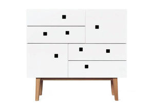 contemporary chest of drawers / lacquered wood / oak / white