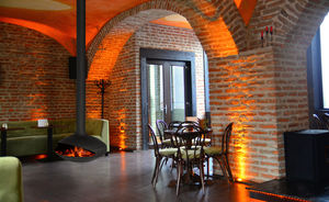 wood fireplace / contemporary / open hearth / hanging
