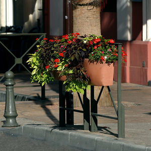 polyethylene planter / contemporary / for public spaces