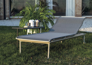 contemporary sun lounger / lacquered aluminum / on casters