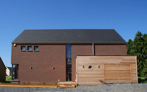 prefab house / log / contemporary / wooden frame