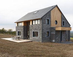 prefab house / passive / log / contemporary