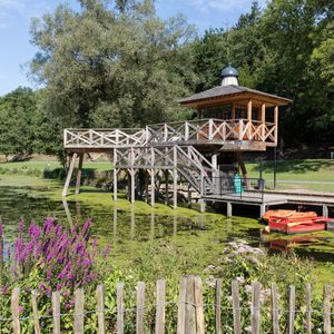 wooden garden shed / contemporary