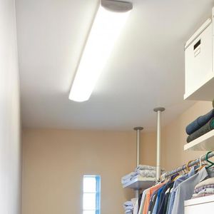 surface-mounted light fixture / LED / linear / polycarbonate