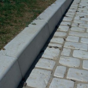 garden edge / high-performance concrete / linear