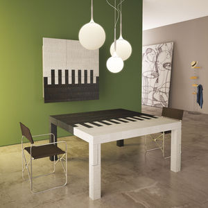 contemporary dining table / oak / natural oak / lacquered MDF