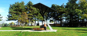 mobile phone charging station / solar
