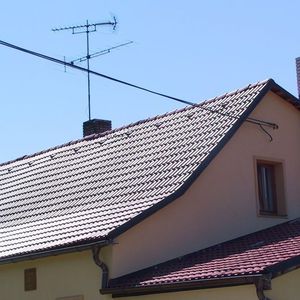Roman roof tile / concrete / smooth / black