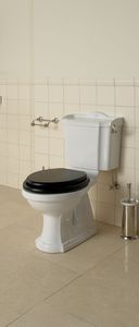 free-standing WC / ceramic / with lever