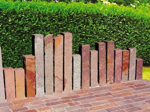 garden edge / linear / natural stone