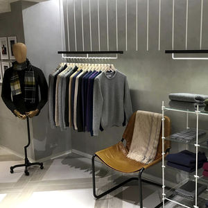 concrete flooring / for shops / smooth / high-gloss
