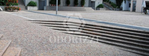 garden edge / sidewalk / porphyry / linear