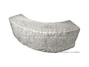 sidewalk edge / street gutter / natural stone / linear