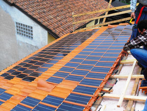 PV roof tile / thermoplastic resin / 100% recyclable
