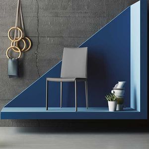 contemporary chair / upholstered / ergonomic / leather